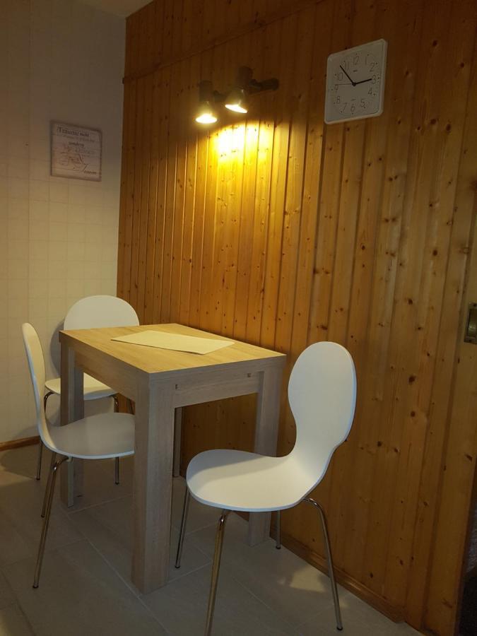 Pension Zum weißen Hirsch Reitwein Exterior foto