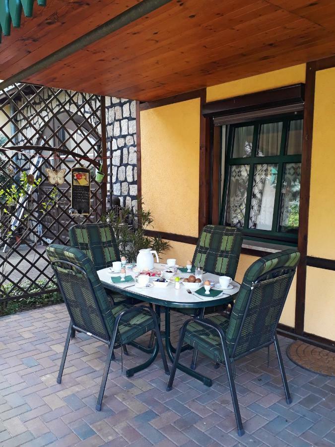 Pension Zum weißen Hirsch Reitwein Exterior foto